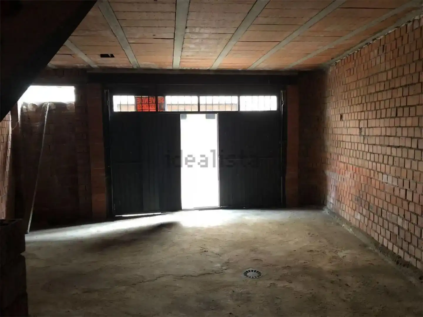 Casa adosada en venda en Piornal amb Balcó