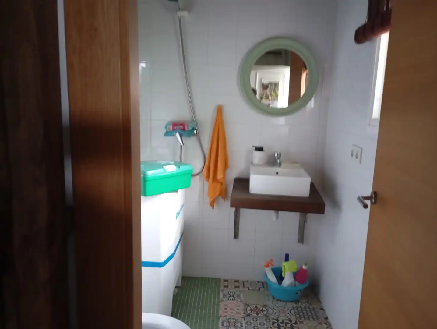 Bany de Finca rústica en venda en Los Barrios amb Jardí privat i Moblat