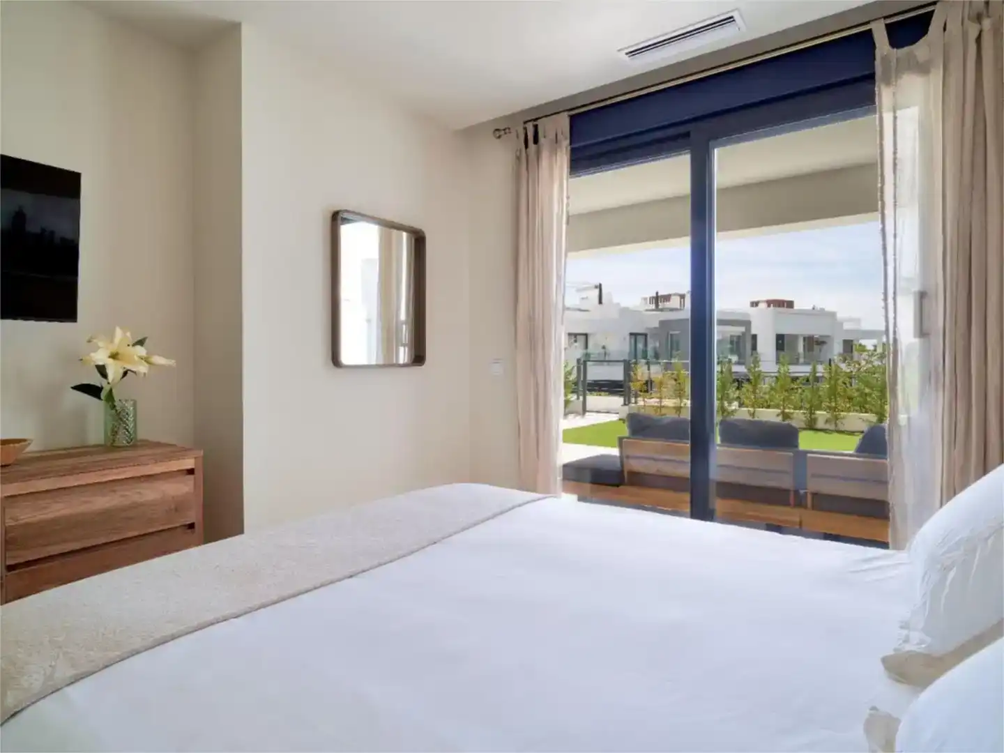 Bedroom of Flat for rent in Estepona  with Air Conditioner, Swimming Pool and Balcony