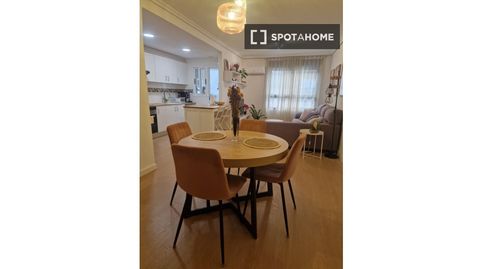 Apartamento de 2 dormitorios en alquiler en Mislata, Valencia