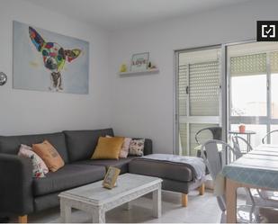 Living room of Flat to rent in  Madrid Capital  with Air Conditioner, Heating and Balcony