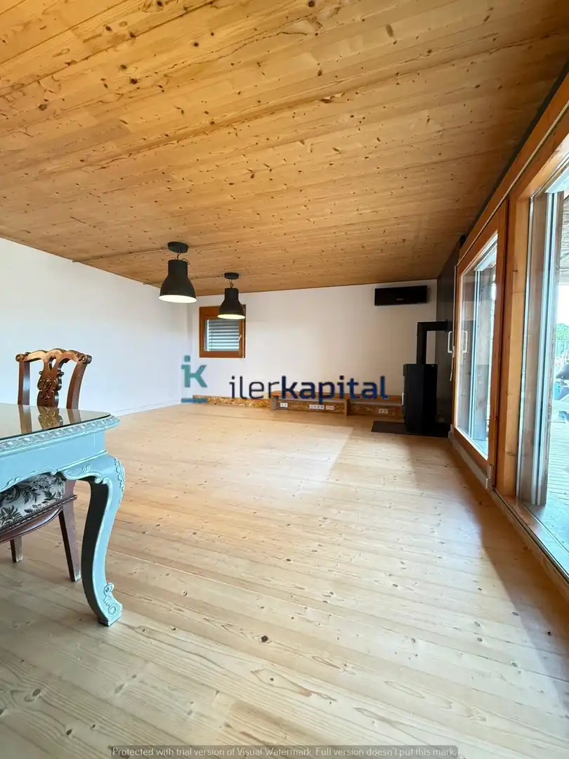 Sala d'estar de Casa o xalet en venda en Lleida amb Aire condicionat, Calefacció i Jardí privat