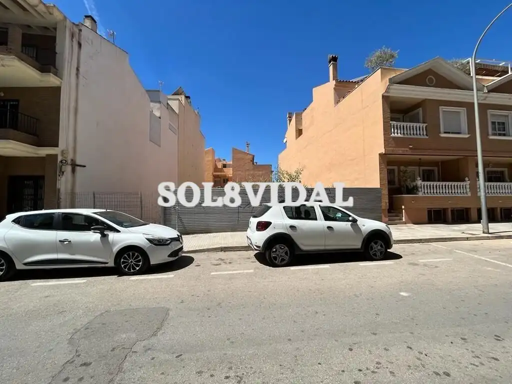 Terreny residencial en venda a Calle PAIS VALENCIANO