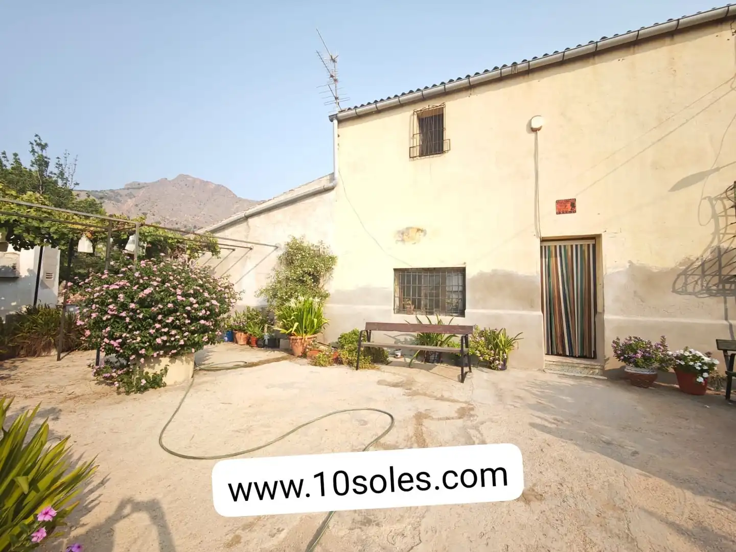 Country house with garden for sale in Montepinar - La Aparecida - Raiguero