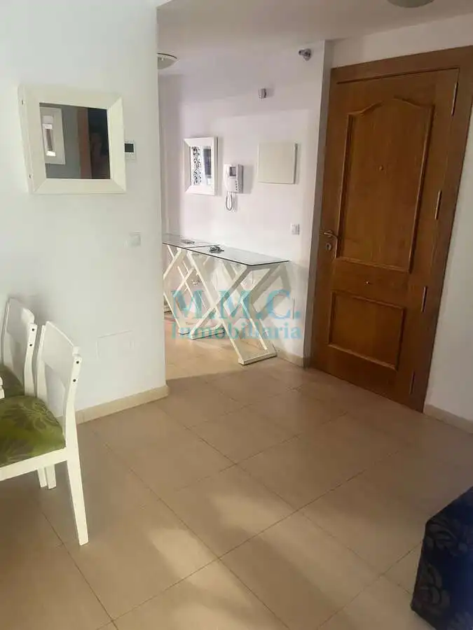 Piso en venta en Roquetas de Mar con Aire acondicionado, Terraza y Amueblado