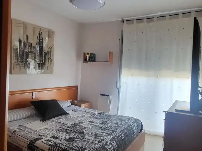 Habitación de Piso en venta en Cornellà de Llobregat con Aire acondicionado y Balcón