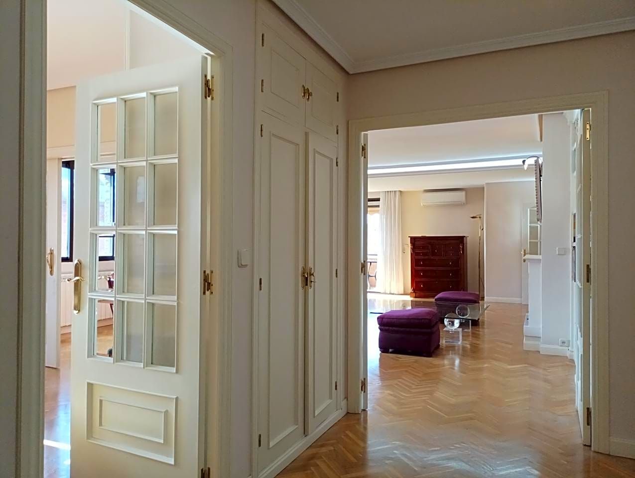 Flat for rent in  Madrid Capital  with Air Conditioner, Heating and Parquet flooring