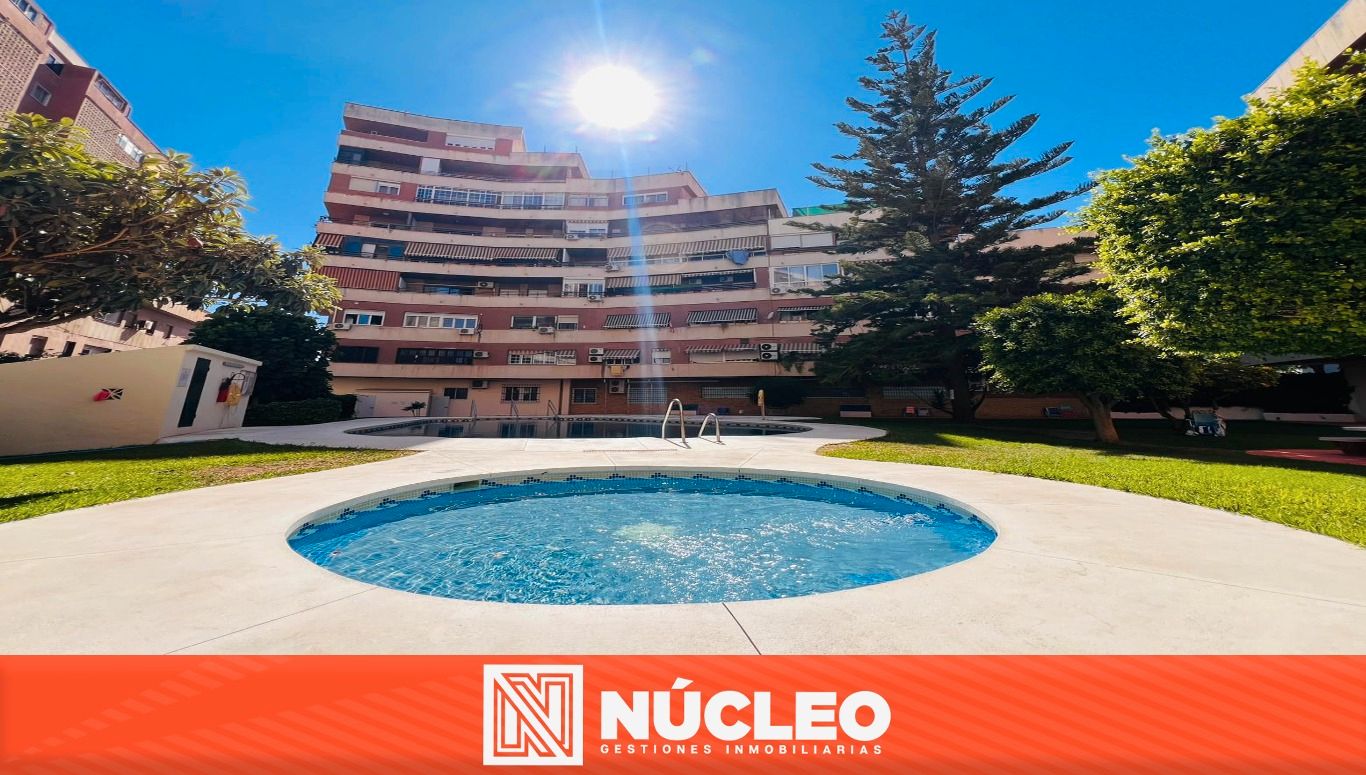 Vista exterior de Piso en venta en Málaga Capital con Aire acondicionado, Amueblado y Piscina comunitaria