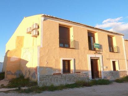 Vista exterior de Casa o xalet en venda en Orihuela amb Aire condicionat, Calefacció i Balcó