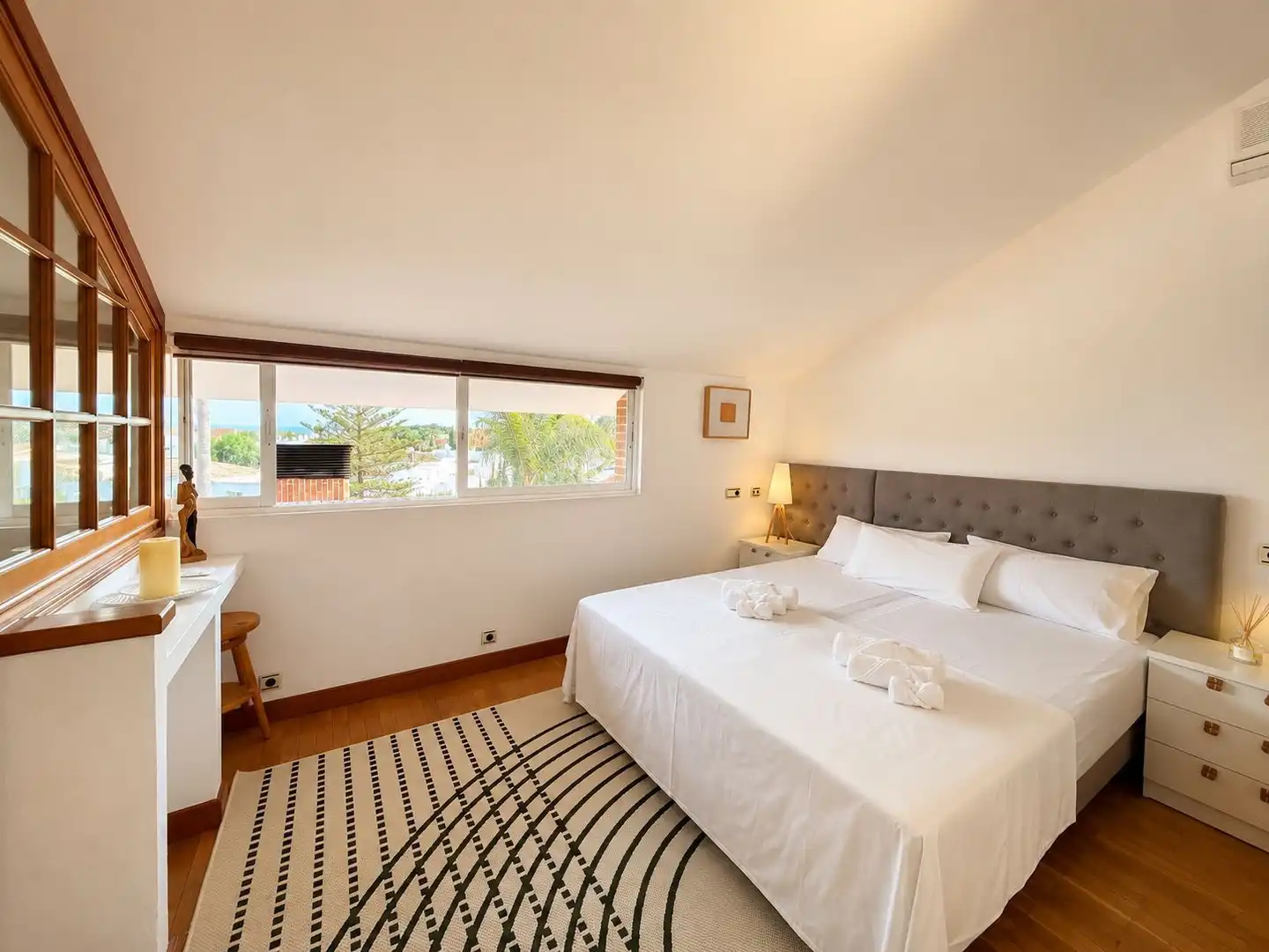 Bedroom of Houses for rent in Benahavís  with Air Conditioner, Private garden and Terrace