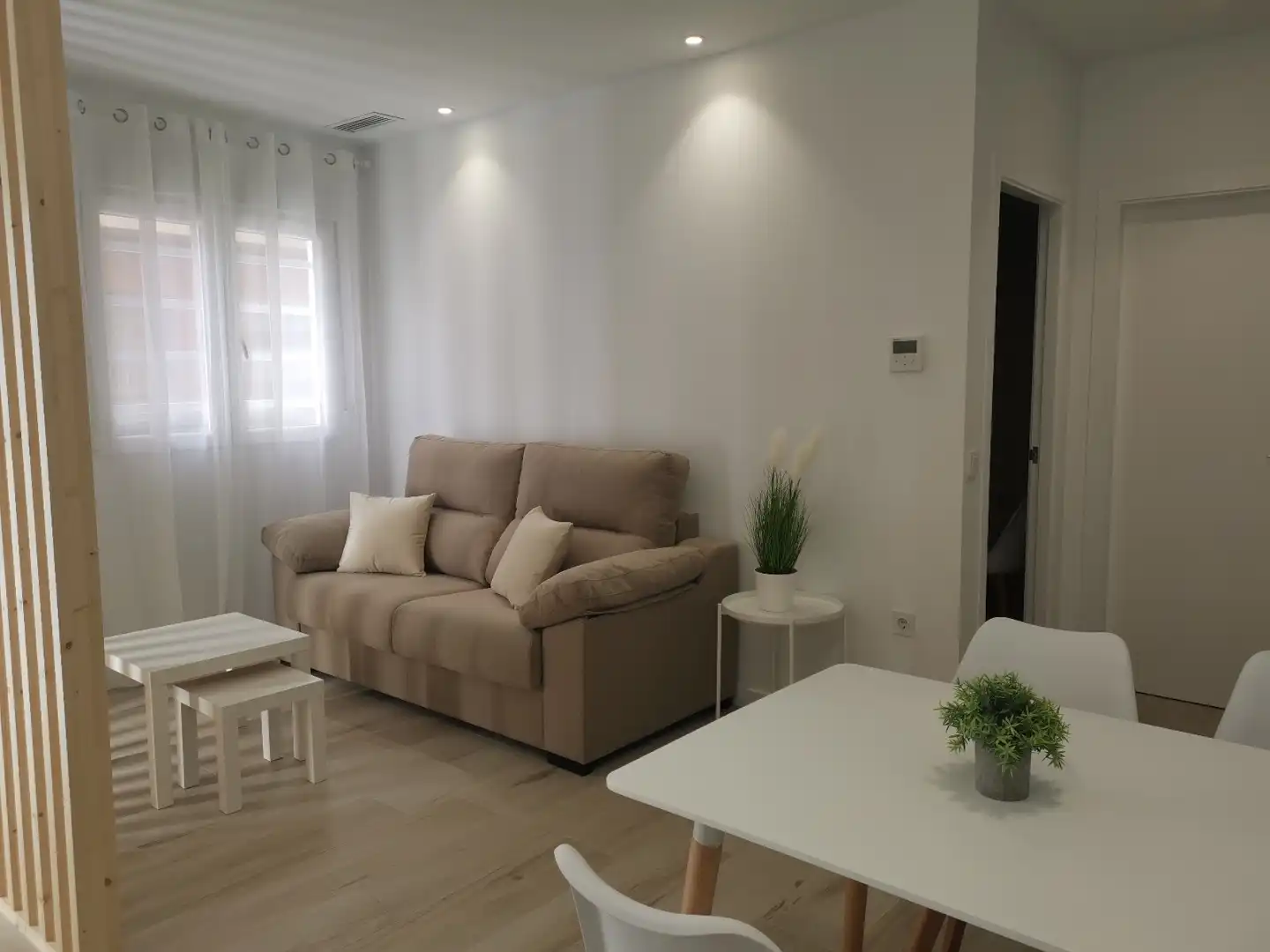 Sala d'estar de Planta baixa de lloguer en Santa Pola amb Aire condicionat, Calefacció i Moblat