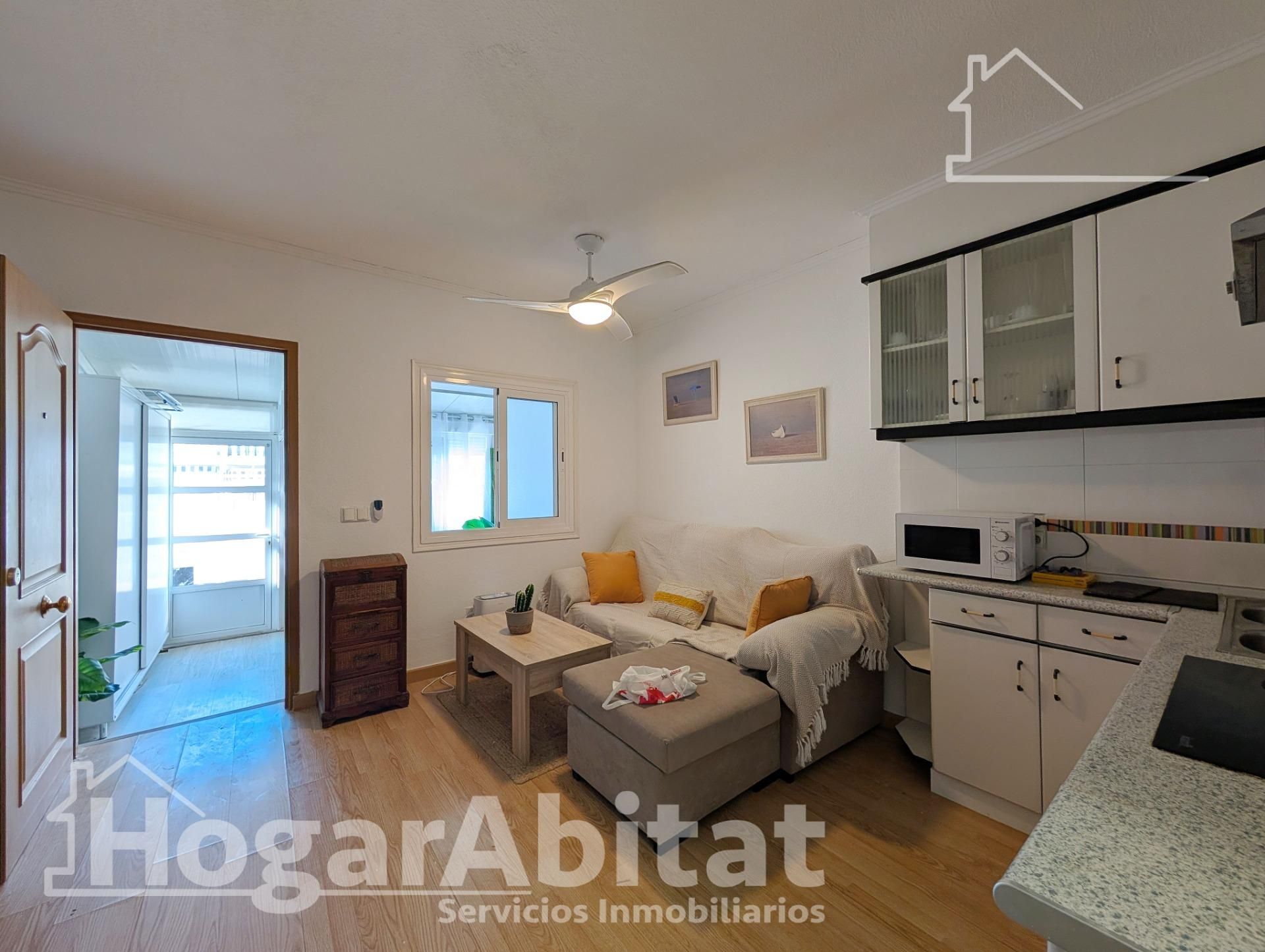 Sala de estar de Piso en venta en Santa Pola con Aire acondicionado, Terraza y Amueblado