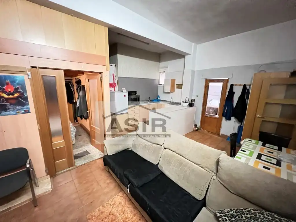 Business premises for sale in Casc Urbà, imagen 10