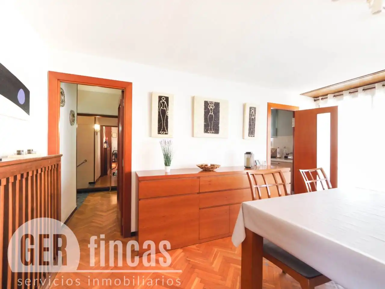 Menjador de Casa o xalet en venda en Terrassa amb Aire condicionat, Calefacció i Parquet