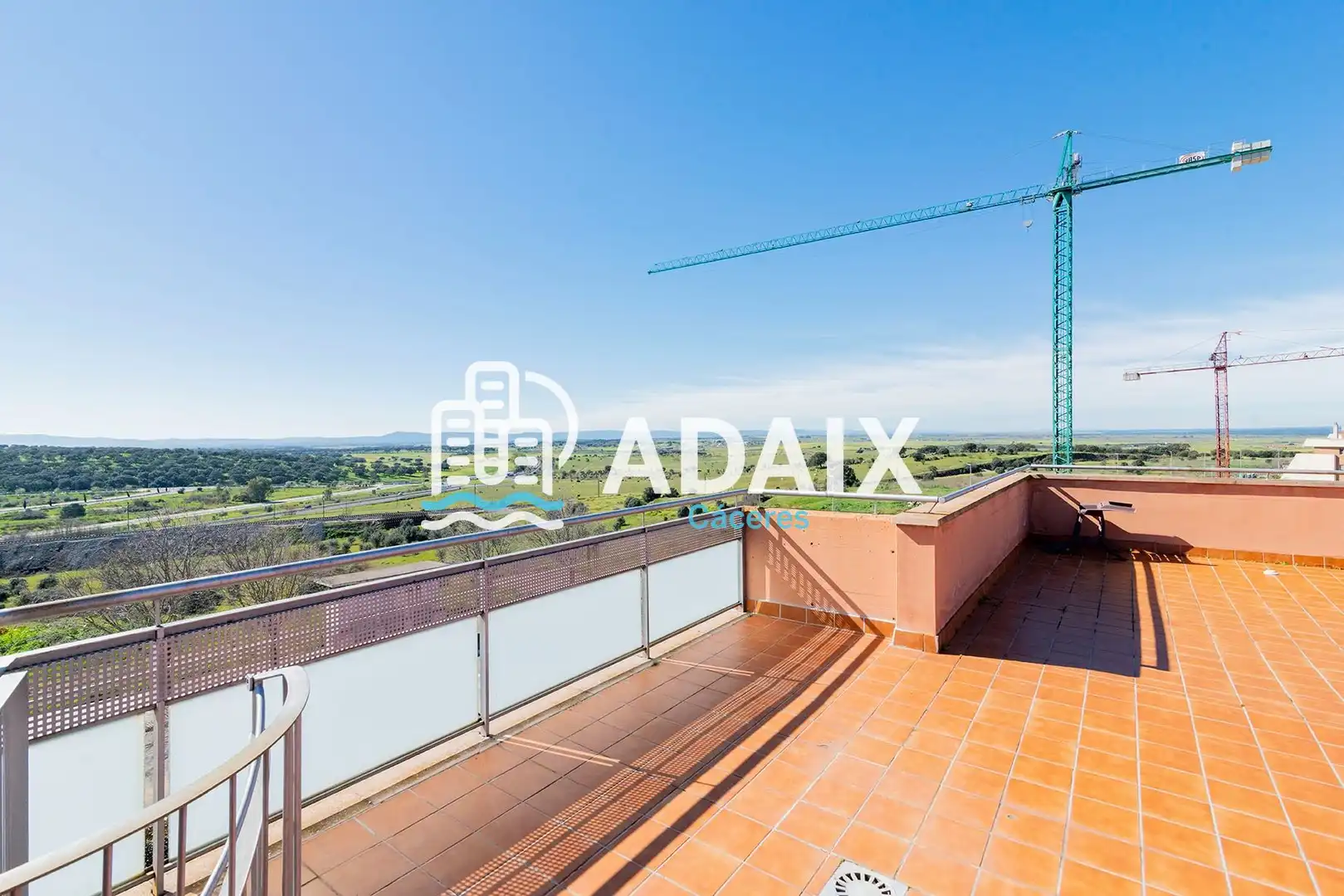 Terraza de Ático en venta en Cáceres con Aire acondicionado, Calefacción y Terraza