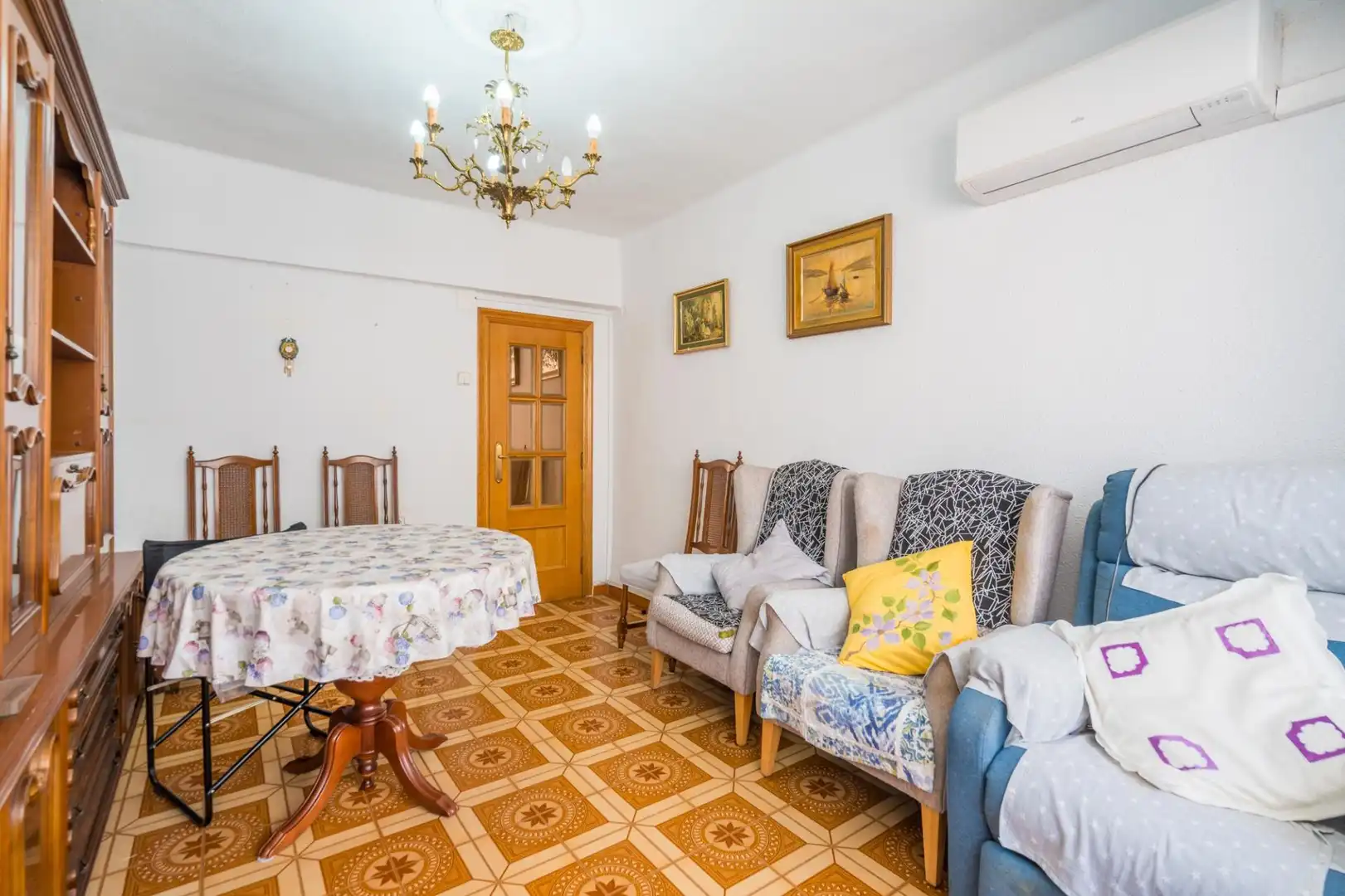 Living room of Apartments for sale in Valencia  with Air Conditioner