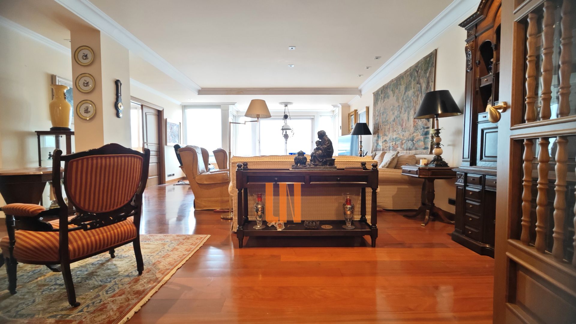 Sala d'estar de Àtic en venda en A Coruña Capital  amb Calefacció, Parquet i Traster