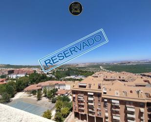 Vista exterior de Àtic en venda en  Jaén Capital amb Aire condicionat