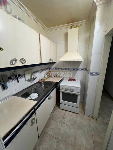 Piso en Venta en Jardines de Felipe II en Tiro de Línea