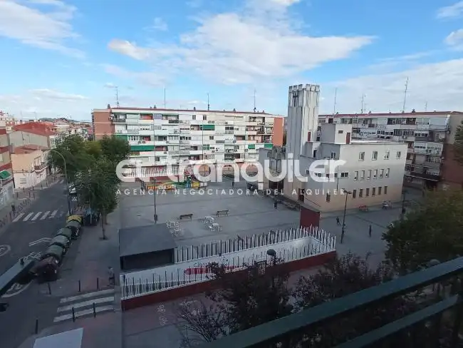 Außenansicht von Wohnung zur Miete in Getafe mit Möbliert und Waschmaschine