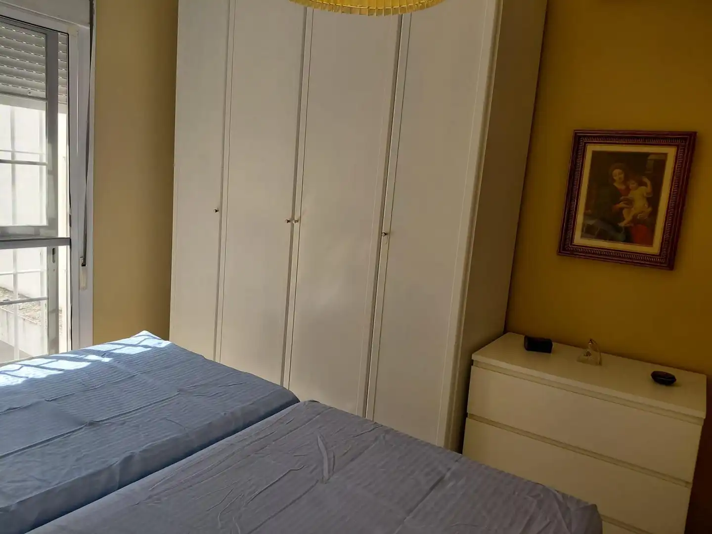 Habitación de Piso de alquiler en Camas con Aire acondicionado y Amueblado