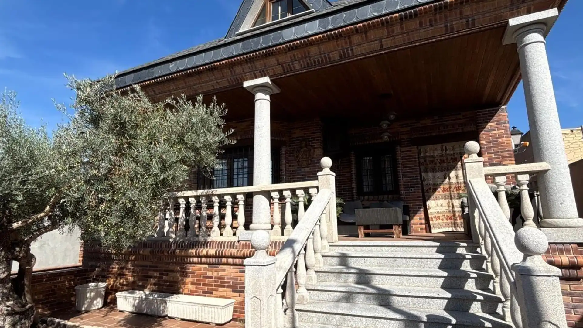 Exterior view of Houses for sale in Yuncos  with Air Conditioner and Jacuzzi