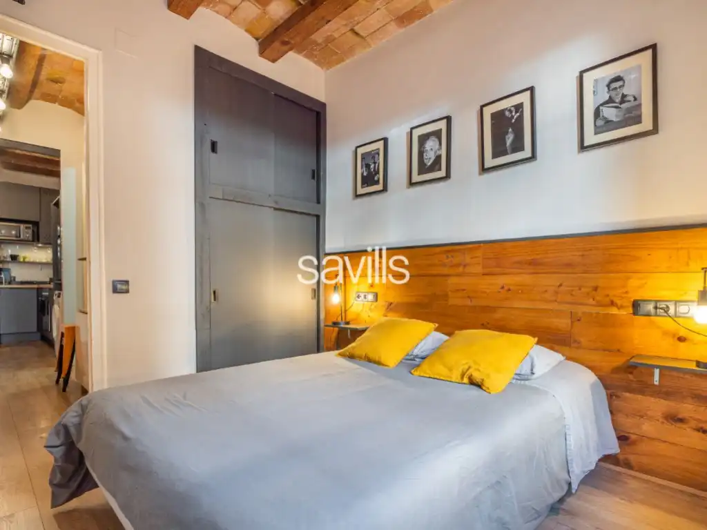 Habitación de Apartamento en venta en Barcelona con Aire acondicionado, Horno y Balcón