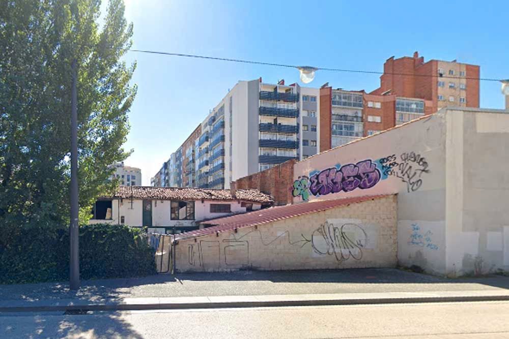 Vista exterior de Terreny industrial en venda en Burgos Capital