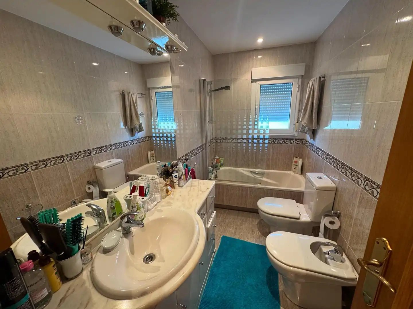 Bathroom of Detached homes for sale in Carracedelo  with Heating, Storage room and Furnished