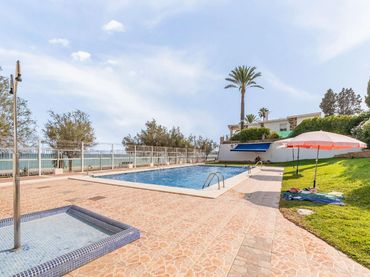 Appartement compact avec piscine à vendre à FERRANDIS SALVADOR
