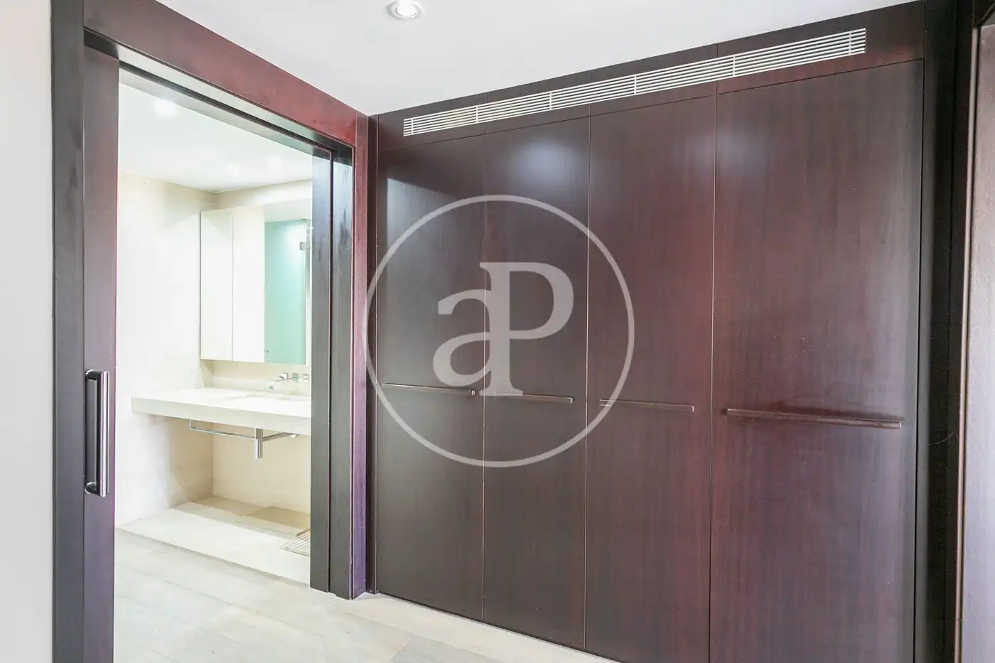 Bedroom of Flat for sale in Barcelona  with Air Conditioner and Heating