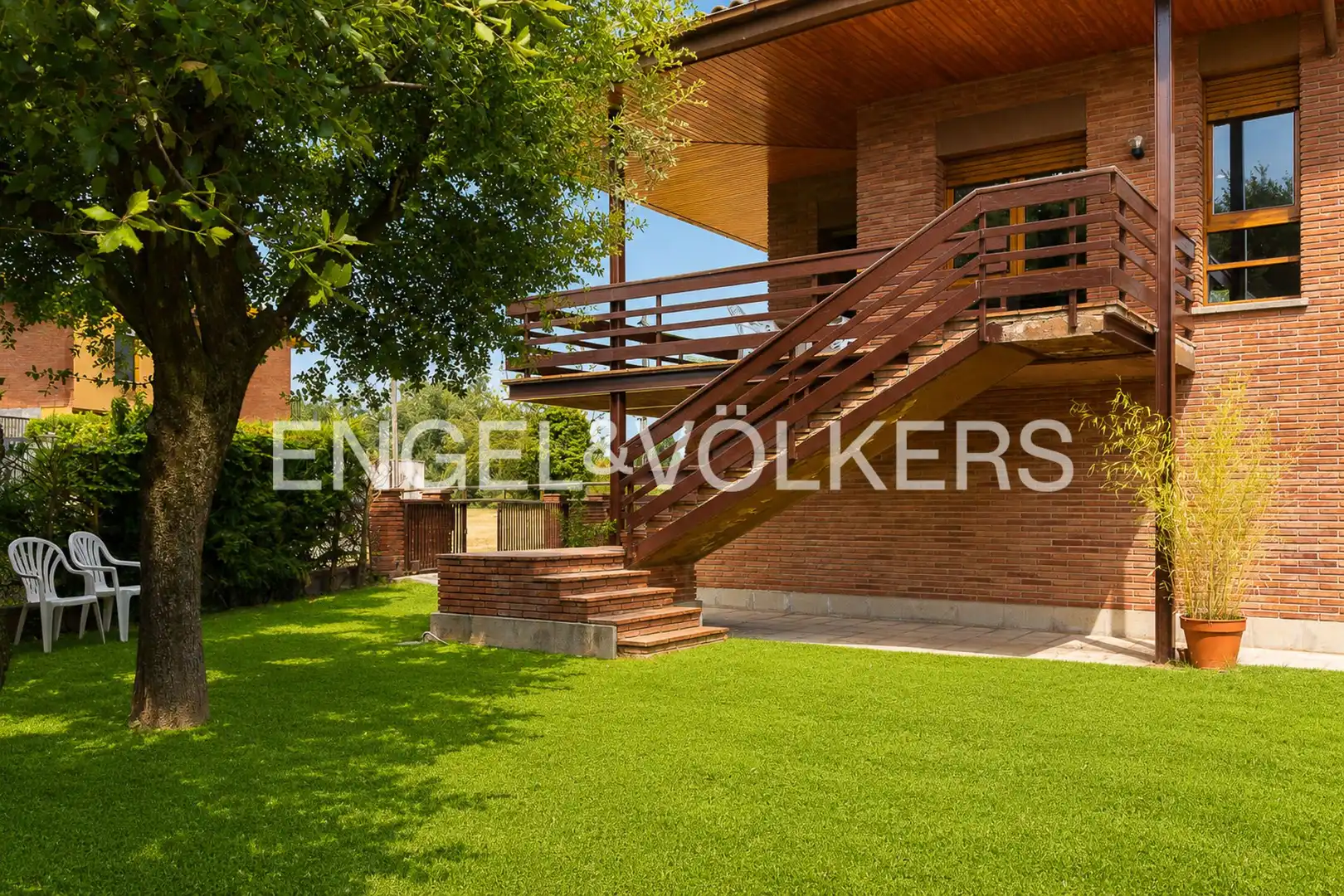 Terraza de Casa o chalet en venta en Manlleu con Calefacción, Jardín privado y Terraza