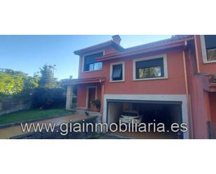 Exterior view of Single-family semi-detached for sale in Tui  with Air Conditioner, Heating and Private garden