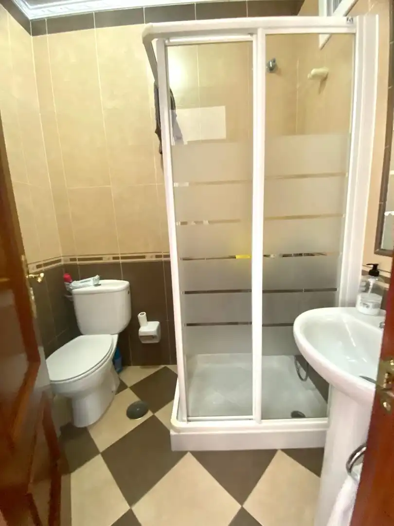 Baño de Casa adosada en venta en Chipiona con Aire acondicionado, Jardín privado y Terraza