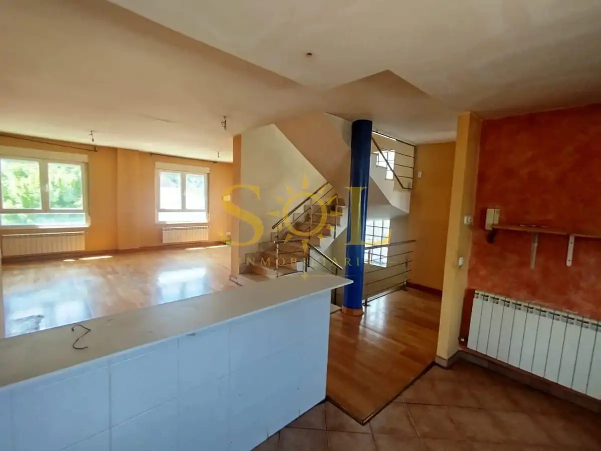 Casa adosada en venta en Sariegos con Calefacción, Jardín privado y Terraza