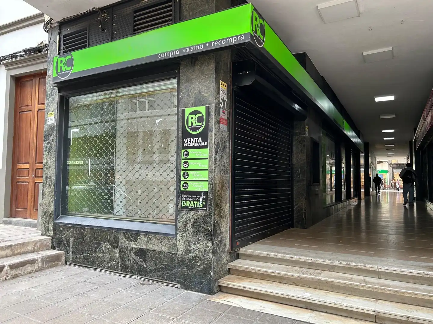 Gewerbefläche zur Miete in Calle Francisco Gourié 57, imagen 2