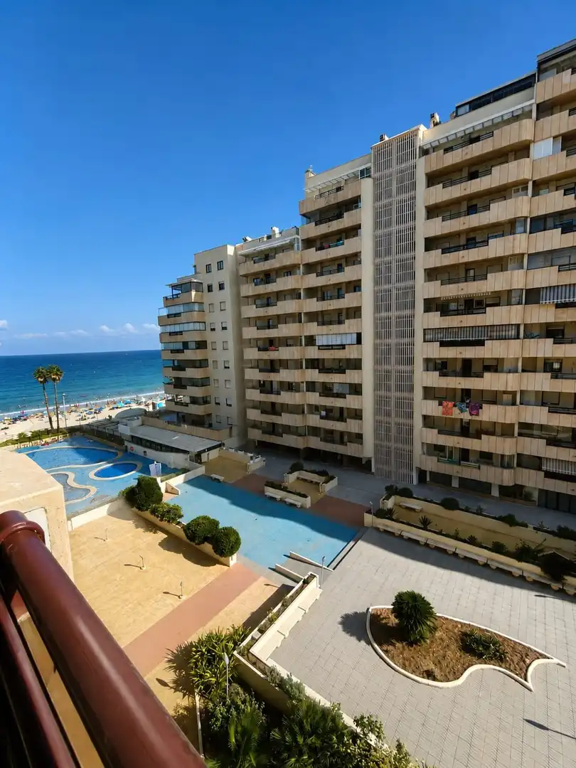 Piscina de Apartament en venda en Calpe / Calp amb Aire condicionat, Calefacció i Terrassa