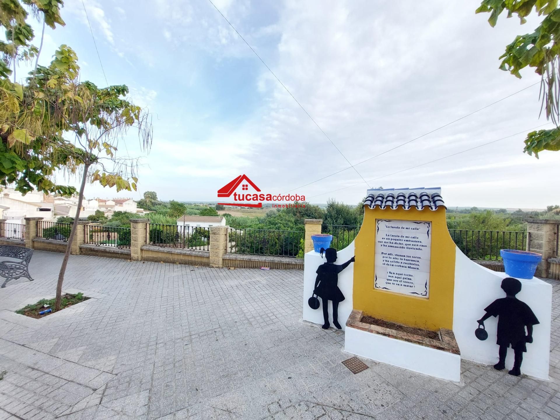 Vista exterior de Casa o xalet en venda en Almodóvar del Río amb Terrassa i Traster