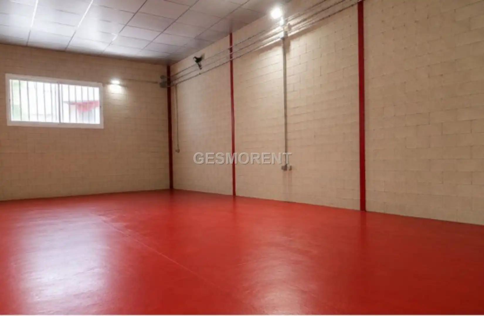 Industrial building for sale in Barrio de la Estación