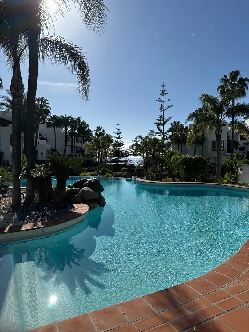 Piscina de Apartamento en venta en Marbella con Calefacción, Terraza y Trastero
