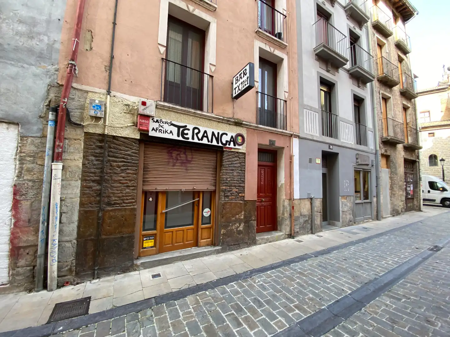 Vista exterior de Local en venta en  Pamplona / Iruña con Aire acondicionado, Calefacción y Amueblado