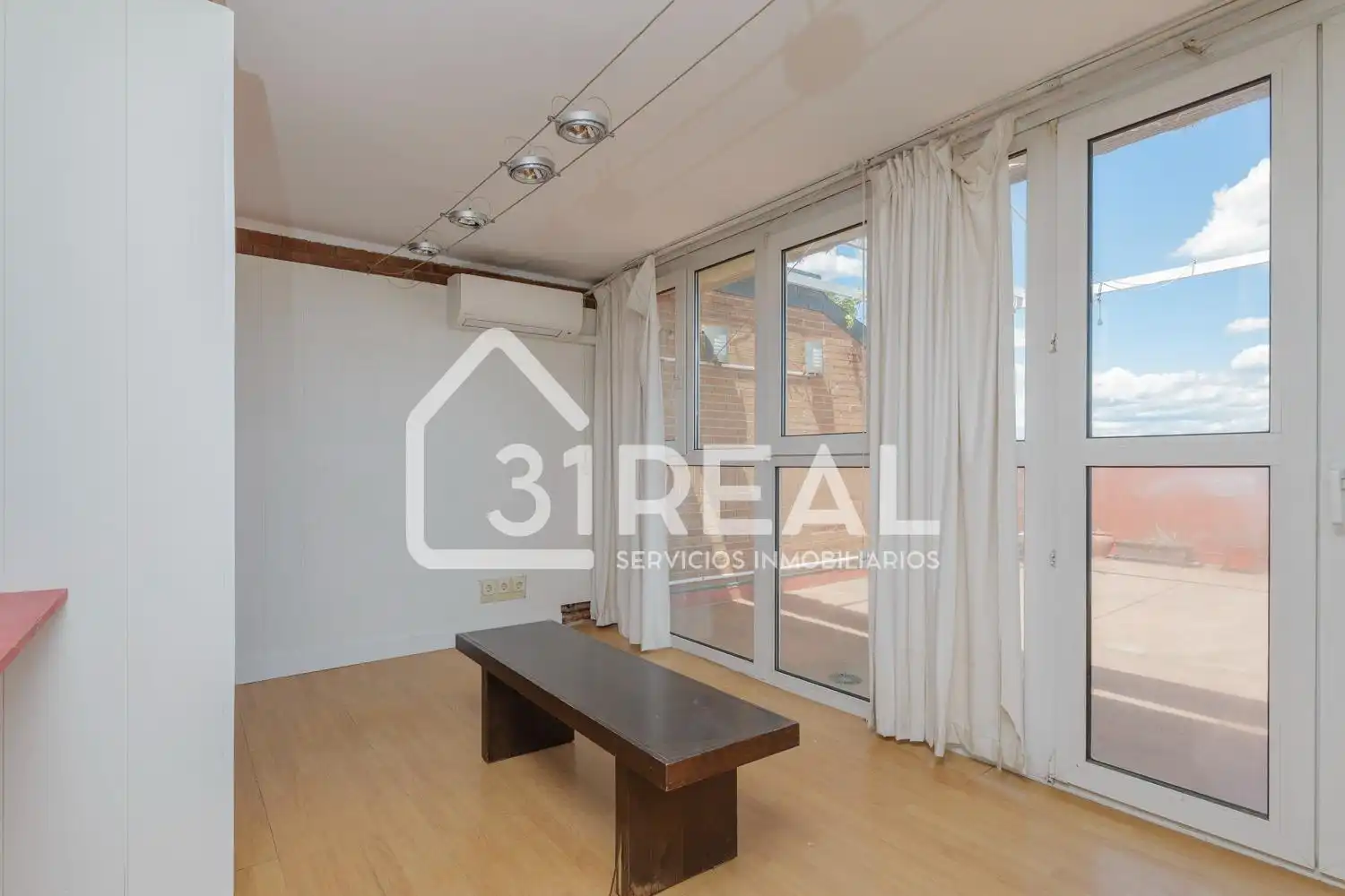Dormitori de Àtic en venda en Madrid amb Aire condicionat, Calefacció i Terrassa