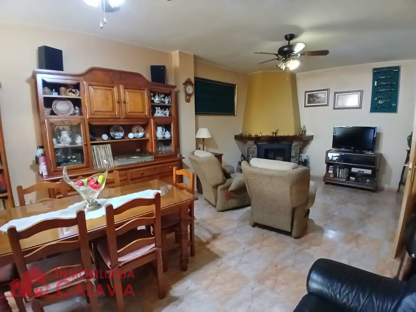 Sala de estar de Casa o chalet en venta en Lupión con Aire acondicionado, Terraza y Trastero