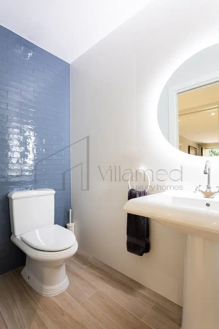 Bathroom of Houses for sale in L'Eliana  with Air Conditioner, Private garden and Terrace