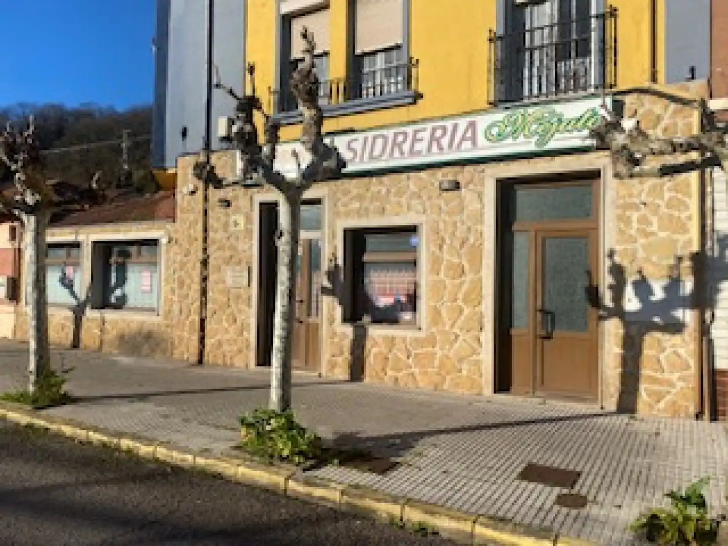 Locale commerciale in vendita a San Martín del Rey Aurelio, imagen 4