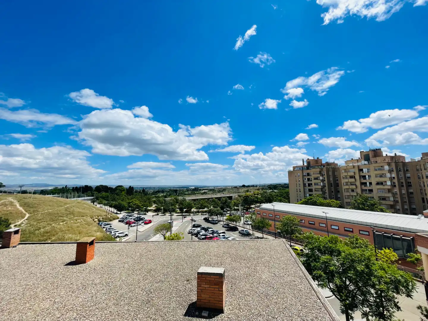 Vista exterior de Piso en venta en Zaragoza con Aire acondicionado, Calefacción y Jardín privado