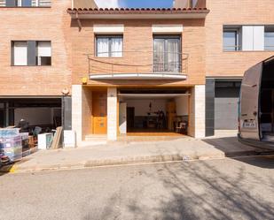 Vista exterior de Casa o xalet en venda en Terrassa amb Calefacció, Jardí privat i Terrassa