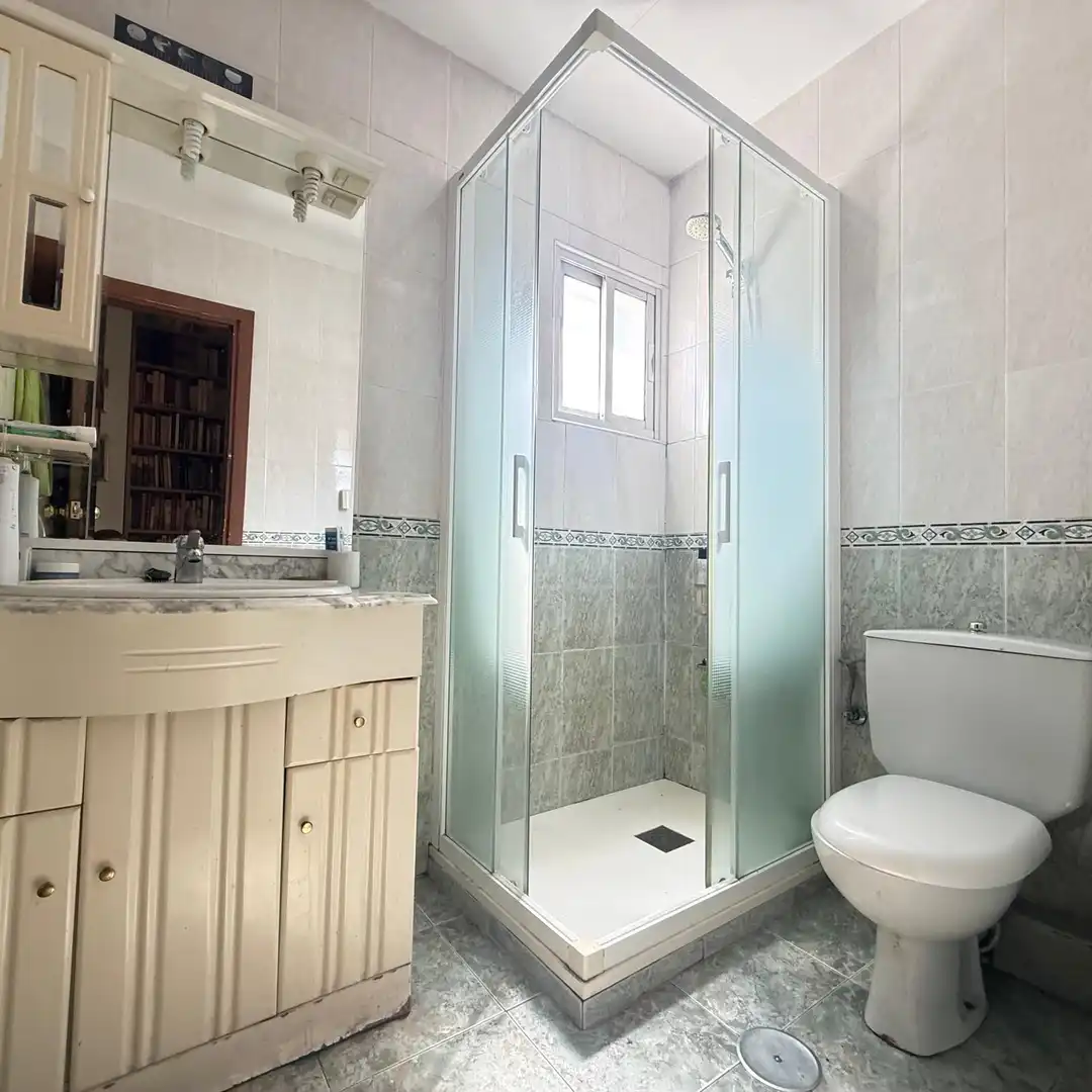 Baño de Piso en venta en Móstoles con Aire acondicionado, Calefacción y Parquet