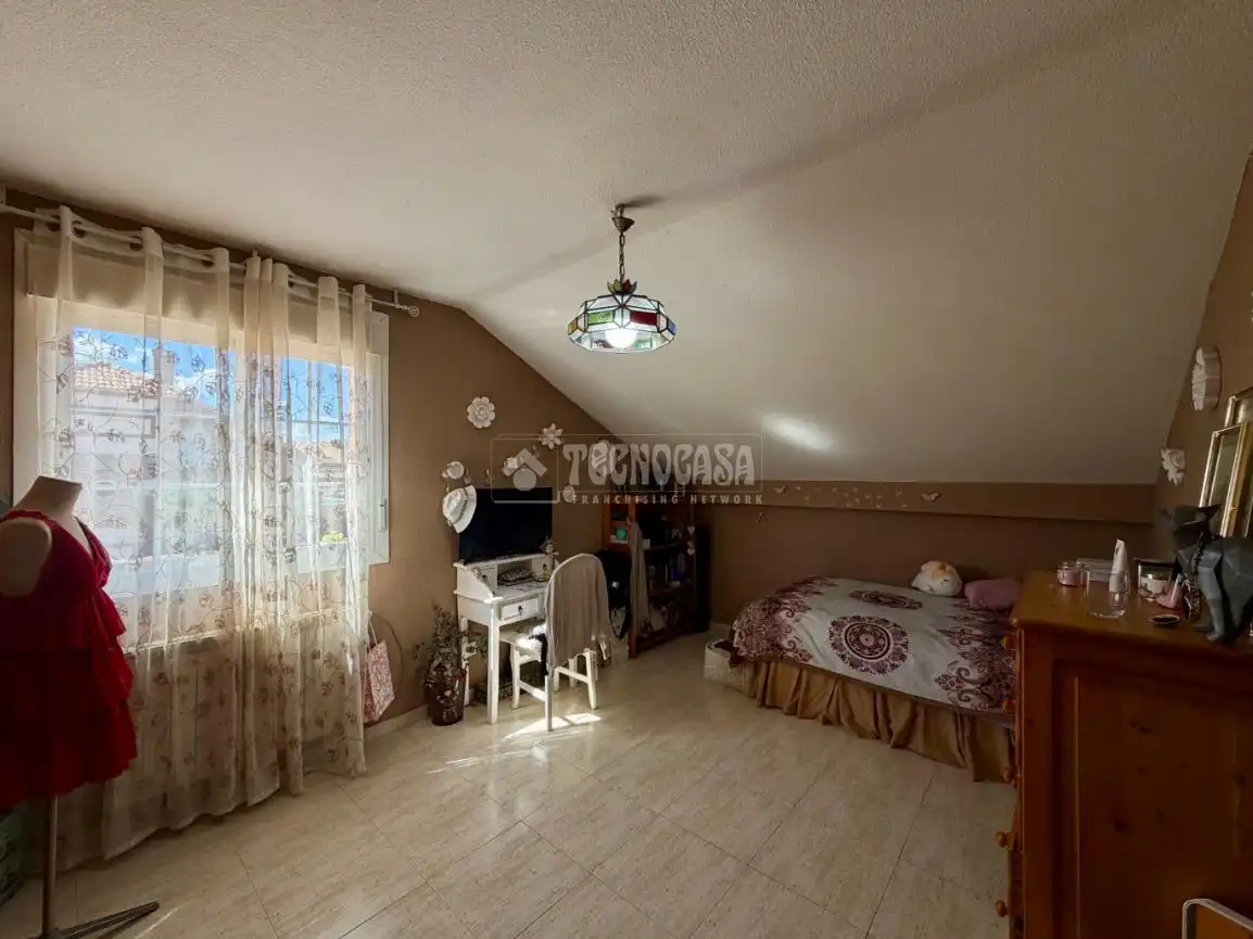 Habitación de Piso en venta en Villanueva de la Torre con Aire acondicionado y Calefacción