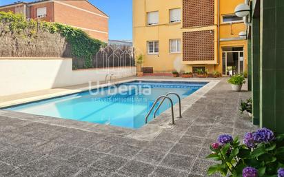 Piscina de Pis en venda en Sant Andreu de Llavaneres amb Aire condicionat, Terrassa i Piscina